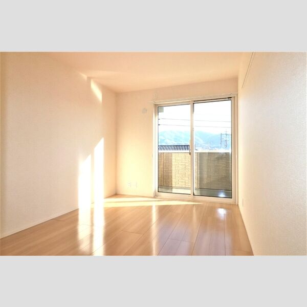 その他 (洋室　南西側)