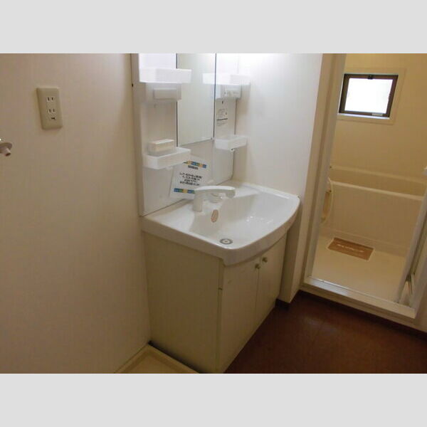 洗面所 (洗髪洗面化粧台)