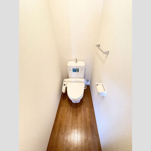 トイレ (温水洗浄暖房便座)