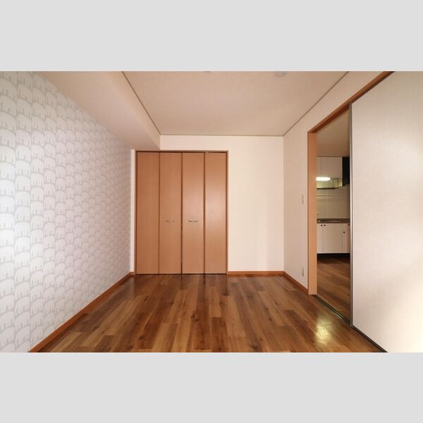 その他 (南側洋室6帖)