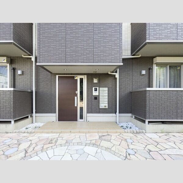 エントランス (エントランス)