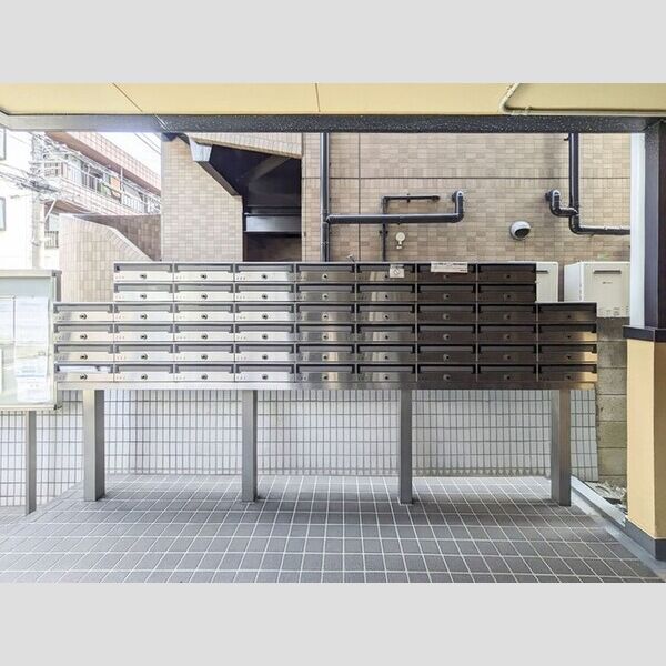 現地周辺 (ポスト)