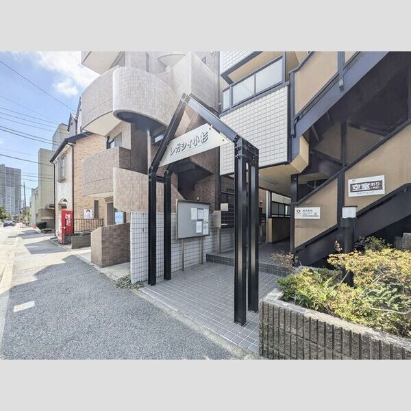 エントランス (エントランス)