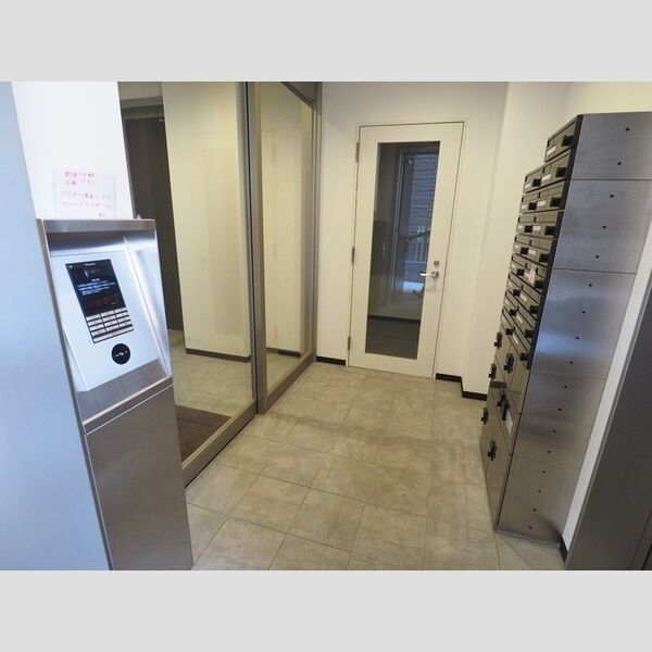 エントランス (オートロック・集合ポスト・宅配ボックス)