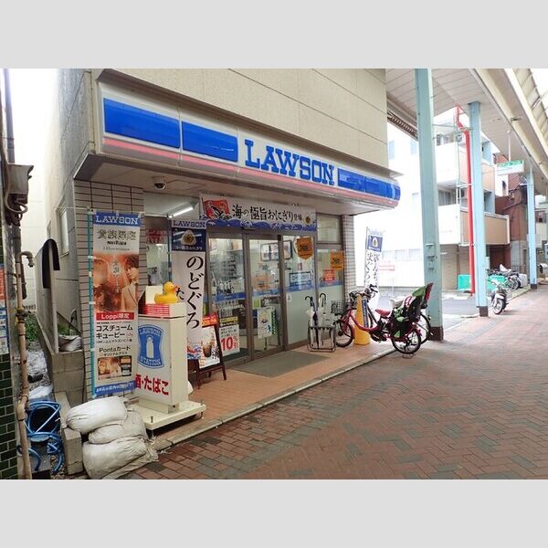 現地周辺 (ローソン横浜佃野町店)