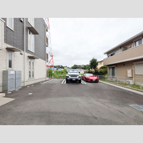 駐車場 (駐車場)