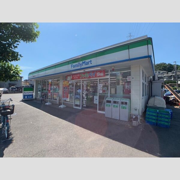 現地周辺 (ファミリーマート 横浜環状二号店)