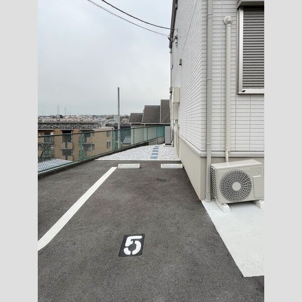 駐車場 (駐車場)