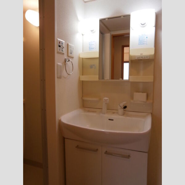 洗面所 (洗髪洗面化粧台)