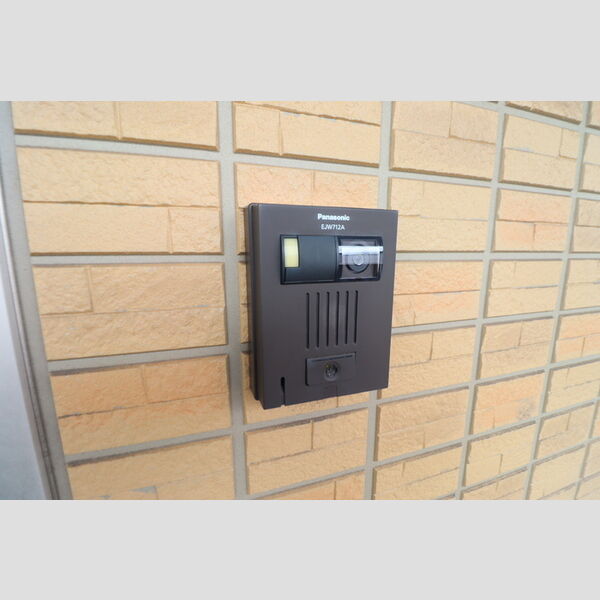 玄関 (カメラ付きインターホン)