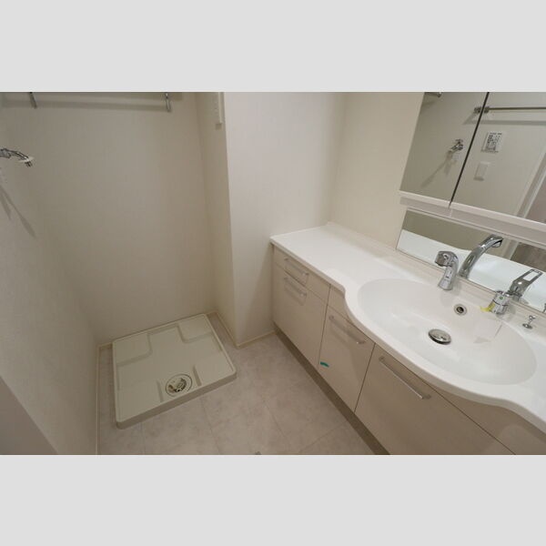 洗面所 (洗髪洗面化粧台)