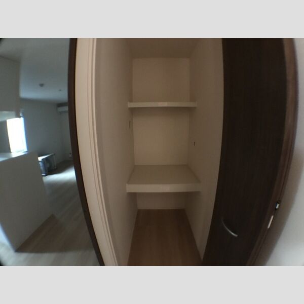 その他 (収納(施工中))