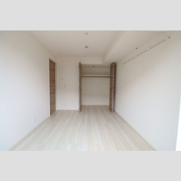 その他 (東側洋室)