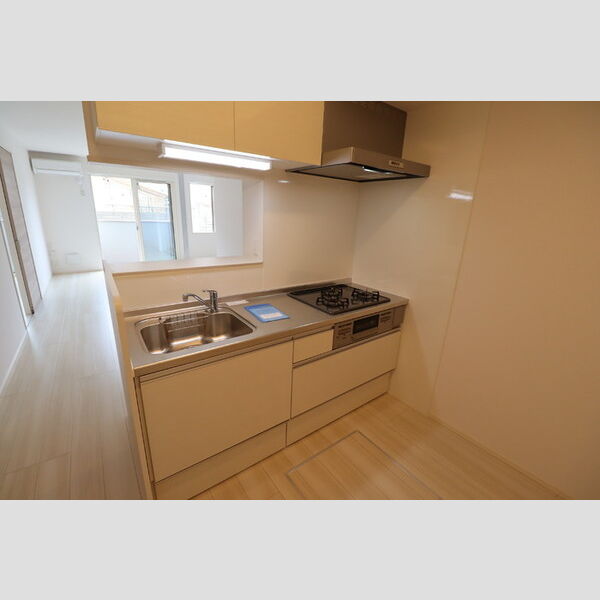 キッチン (対面キッチン(3口コンロ))