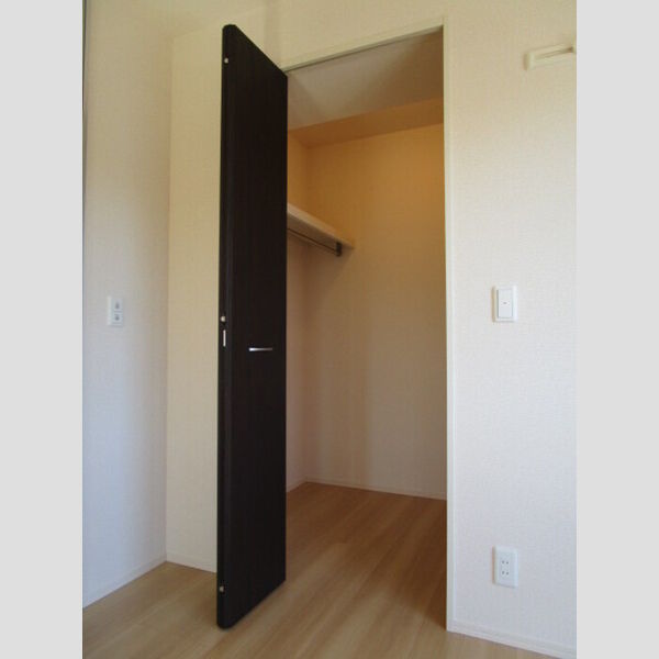 収納 (ウォークインクローゼット)