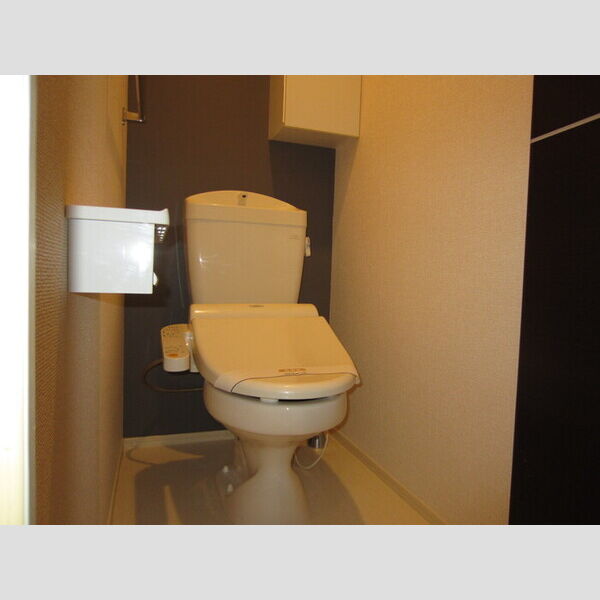 トイレ (温水洗浄便座)