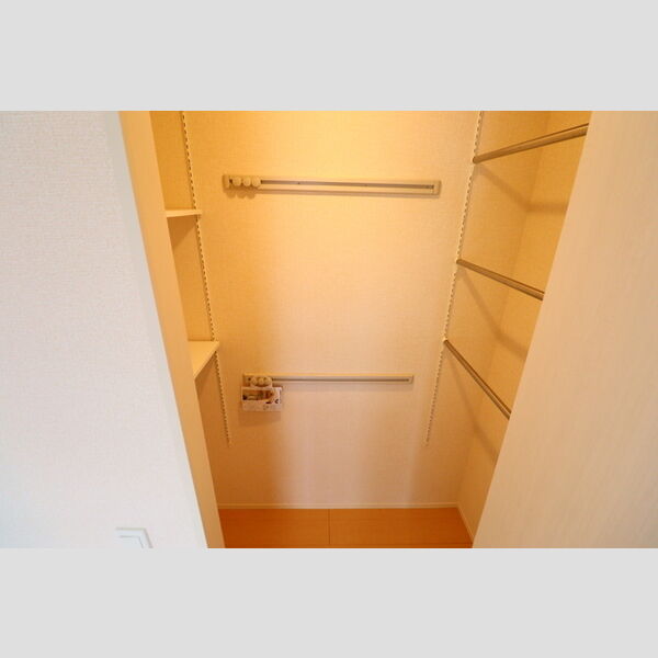 収納 (クローゼット)