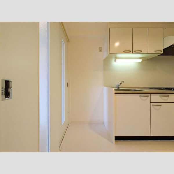 その他設備 (冷蔵庫置場)