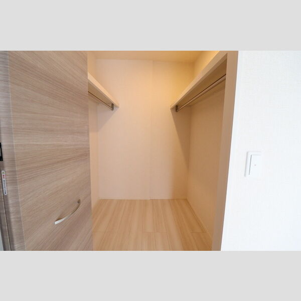 収納 (ウォークインクローゼット)