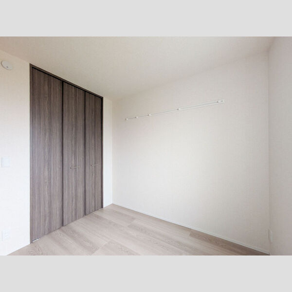 その他 (洋室)