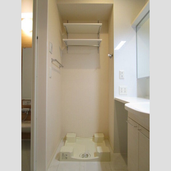 その他設備 (洗濯機置き場)