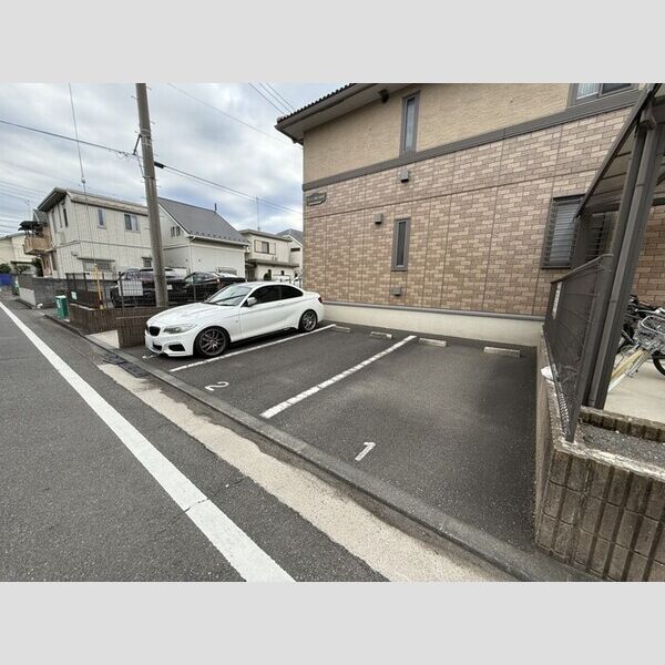 駐車場 (駐車場)