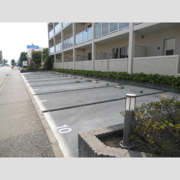 駐車場 (駐車場)