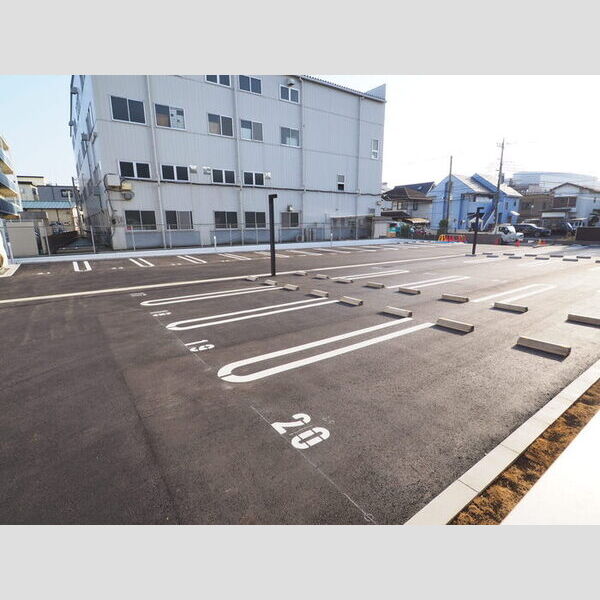 駐車場 (駐車場)