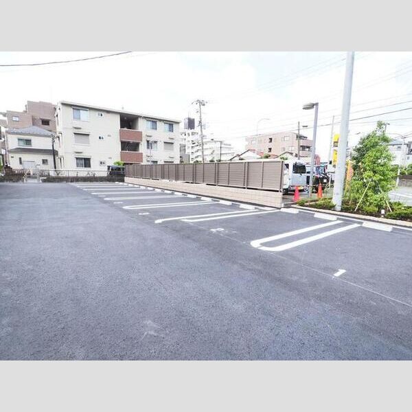 駐車場 (敷地内駐車場)