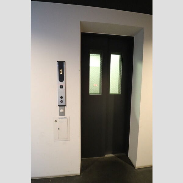 現地周辺 (エレベーター)