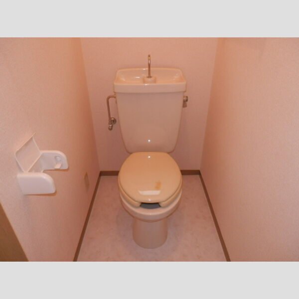トイレ (トイレ)
