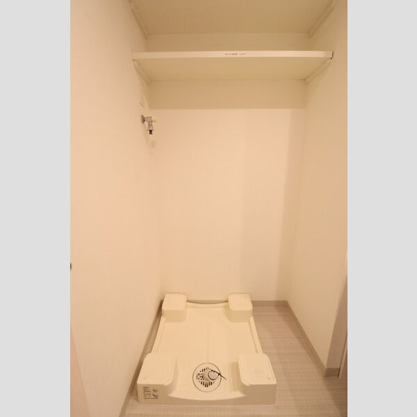 その他 (洗濯機置き場)