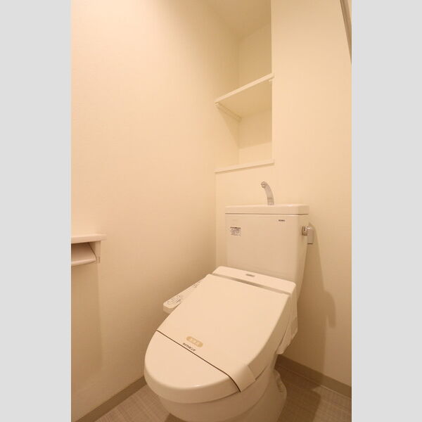 トイレ (トイレ　温水洗浄暖房便座)