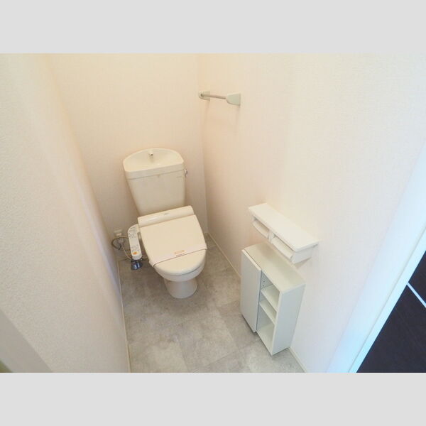 トイレ (温水洗浄暖房便座)