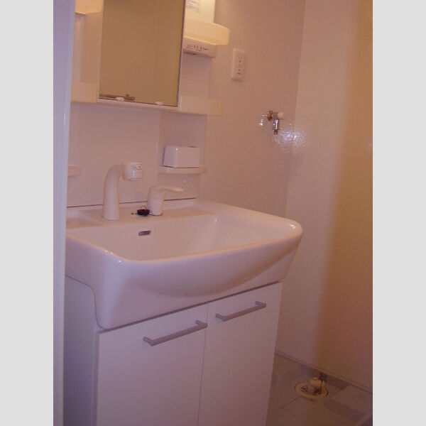 洗面所 (303　洗面室)