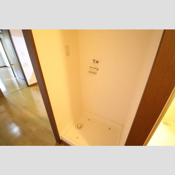 その他 (洗濯機置き場)