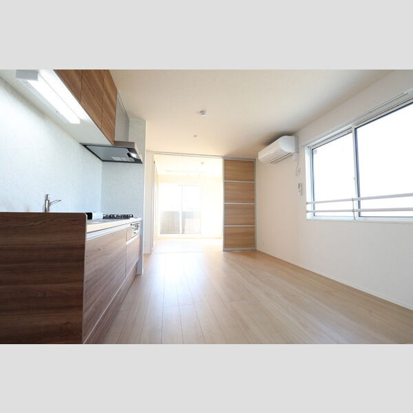 居室・リビング (LDK10.6帖)