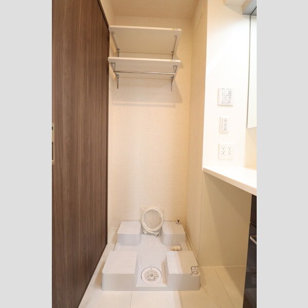 その他 (洗濯機置き場)