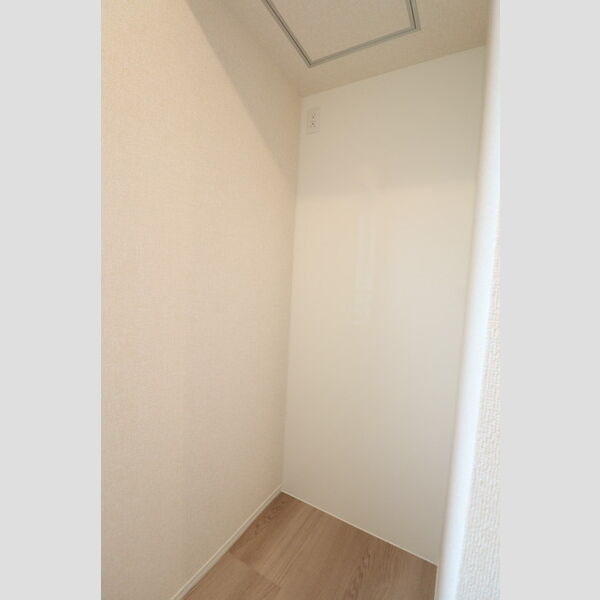 その他 (冷蔵庫置き場)