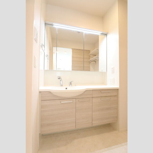 洗面所 (洗髪洗面化粧台)