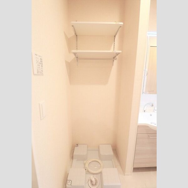 その他 (洗濯機置き場)