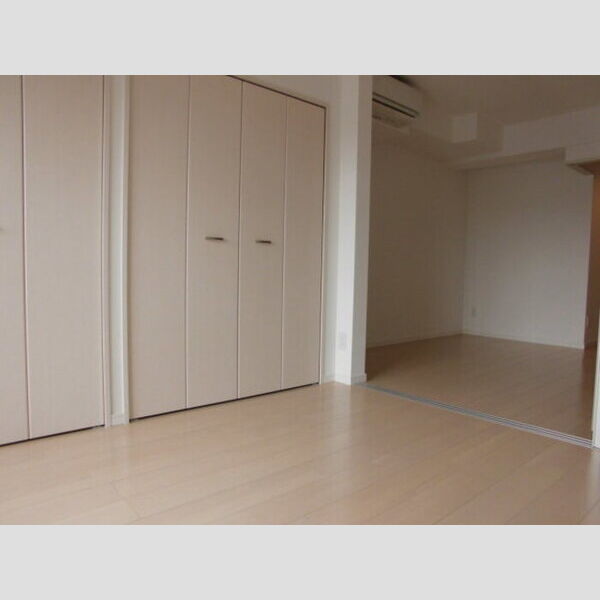 その他 (403 洋室5.8帖)