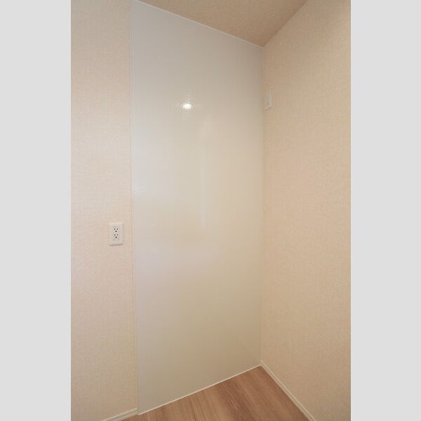 その他 (冷蔵庫置き場)