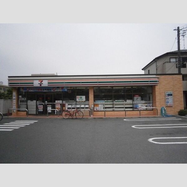 現地周辺 (セブンイレブン横浜岡津町店(432m))
