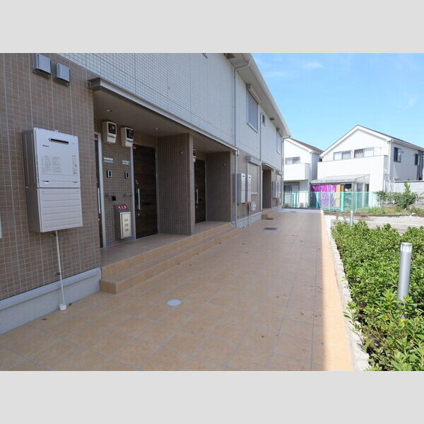 エントランス (外観)