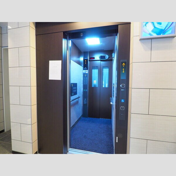 現地周辺 (エレベーター)