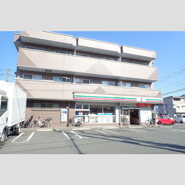 現地周辺 (セブンイレブン逗子桜山3丁目店)