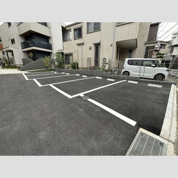 駐車場 (駐車場)