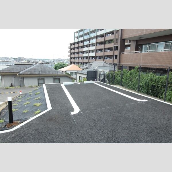 駐車場 (駐車場)