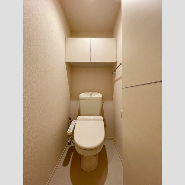 トイレ (温水洗浄暖房便座)